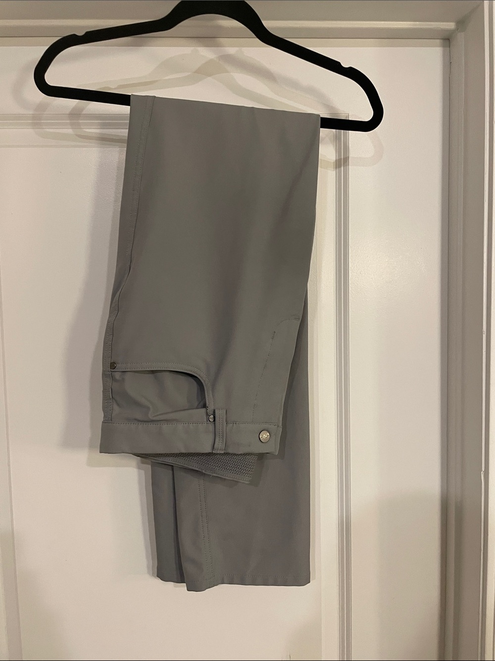 Greg Norman Men’s 32/34 Performance 5 Pocket Pants Light Gray
